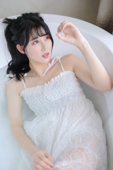 宝贝公交车上慢点